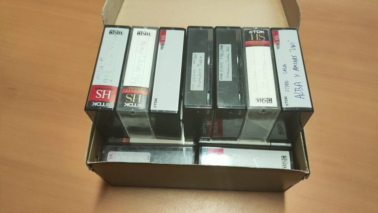 Rebobinador de cintas de vídeo VHS, el paso previo y obligatorio a la  digitalización - Cintas de Vídeo